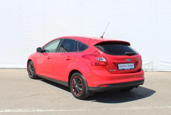 Ford Focus III с пробегом 2012 года, цена 850 000 рублей, 92426 км, хэтчбек, Автокод Объявления
