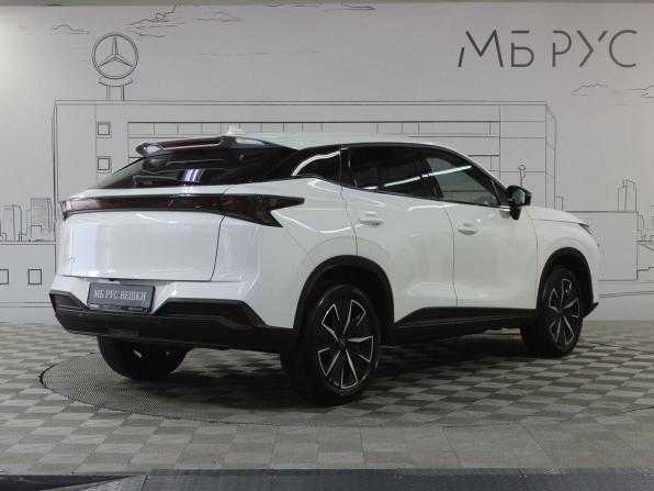 Omoda C5 II с пробегом 2026 года, цена 2 399 000 рублей, 5987 км, внедорожник, Автокод Объявления