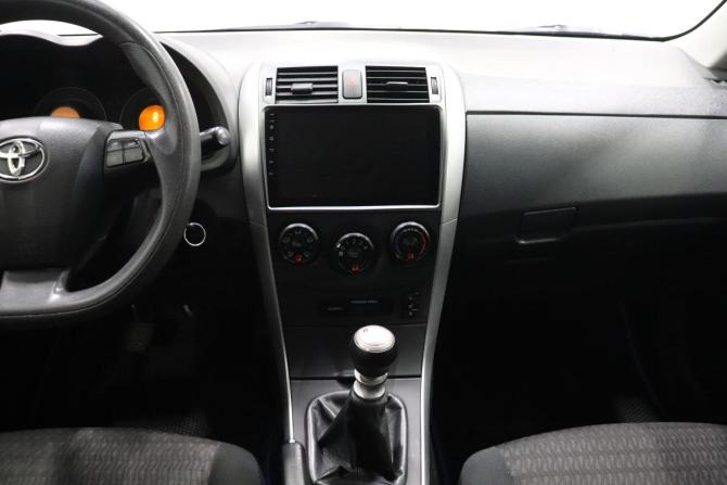 Toyota Corolla X (E140 E150) Рестайлинг с пробегом 2013 года, цена 1 100 000 рублей, 179800 км, седан, Автокод Объявления