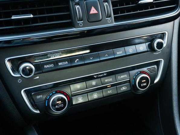 Kia Optima IV с пробегом 2017 года, цена 1 799 000 рублей, 207145 км, седан, Автокод Объявления
