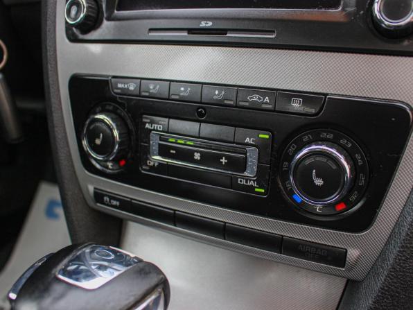 Skoda Octavia II (A5) Рестайлинг с пробегом 2011 года, цена 850 000 рублей, 165000 км, лифтбек, Автокод Объявления