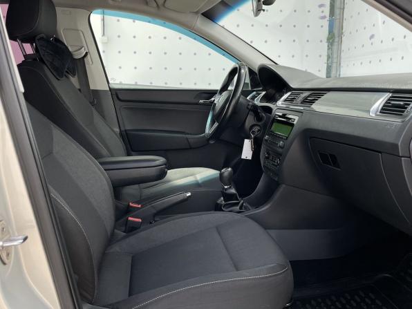 Skoda Rapid I с пробегом 2014 года, цена 890 000 рублей, 183761 км, лифтбек, Автокод Объявления