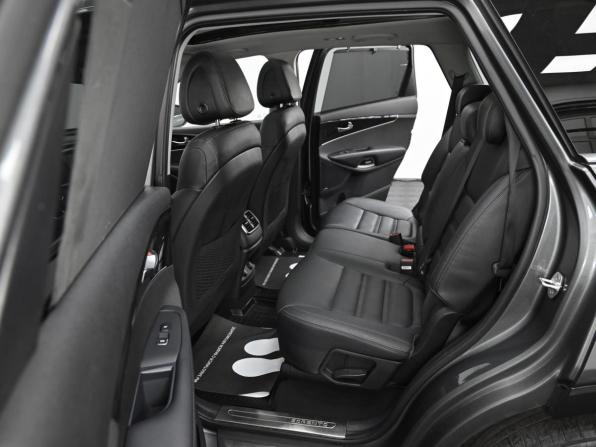 Kia Sorento III Prime Рестайлинг с пробегом 2017 года, цена 2 349 000 рублей, 235000 км, внедорожник, Автокод Объявления