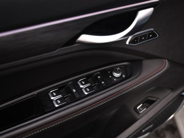 Geely Tugella I Рестайлинг с пробегом 2023 года, цена 2 629 000 рублей, 85100 км, внедорожник, Автокод Объявления