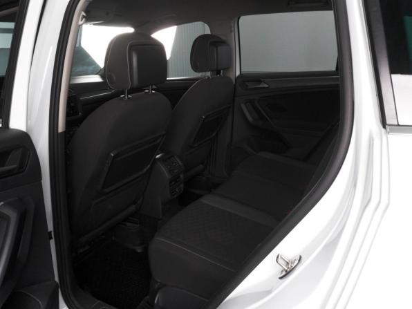 Volkswagen Tiguan II с пробегом 2018 года, цена 2 695 000 рублей, 150248 км, внедорожник, Автокод Объявления