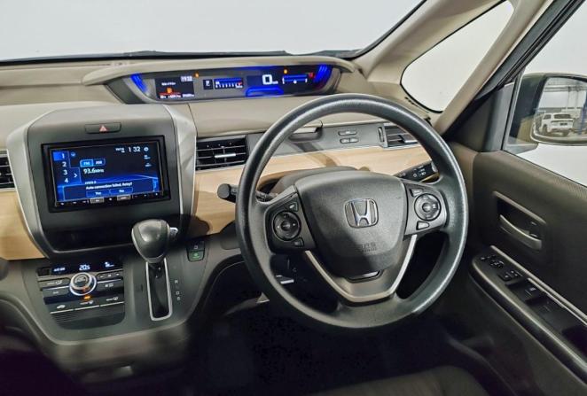 Honda Freed II с пробегом 2019 года, цена 1 490 000 рублей, 96084 км, компактвэн, Автокод Объявления