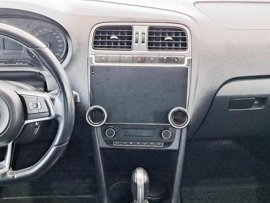 Volkswagen Polo V Рестайлинг Казань  - изображение 18