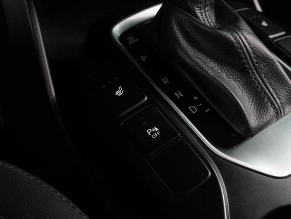 Hyundai Santa Fe III Рестайлинг с пробегом 2017 года, цена 2 649 000 рублей, 100543 км, внедорожник, Автокод Объявления