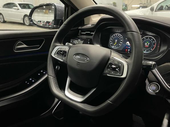 Omoda S5 с пробегом 2023 года, цена 1 350 000 рублей, 49194 км, седан, Автокод Объявления