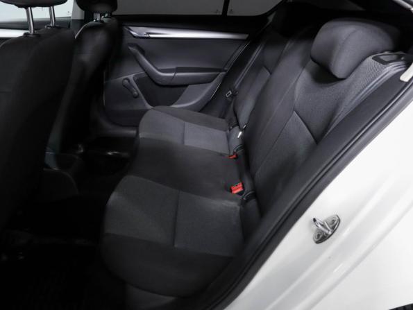 Skoda Octavia III (A7) с пробегом 2014 года, цена 700 000 рублей, 326624 км, лифтбек, Автокод Объявления