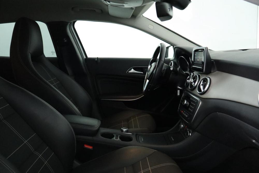 Mercedes-Benz GLA I (X156) Санкт-Петербург  - изображение 12