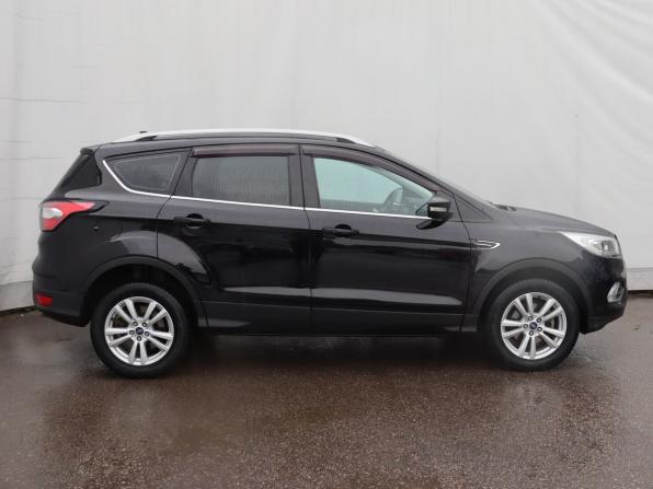 Ford Kuga II Рестайлинг с пробегом 2018 года, цена 1 680 000 рублей, 117101 км, внедорожник, Автокод Объявления
