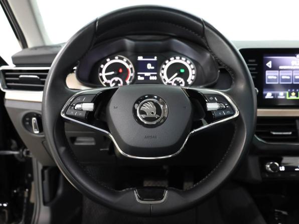 Skoda Kamiq I с пробегом 2023 года, цена 2 599 000 рублей, 25801 км, внедорожник, Автокод Объявления