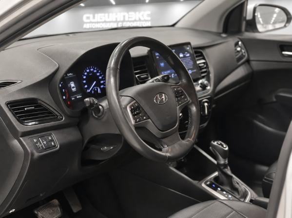 Hyundai Solaris II Рестайлинг с пробегом 2021 года, цена 1 545 000 рублей, 93115 км, седан, Автокод Объявления