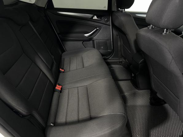 Ford Mondeo IV Рестайлинг с пробегом 2013 года, цена 890 000 рублей, 215000 км, седан, Автокод Объявления