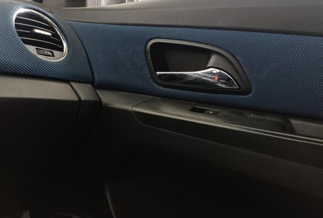 Chevrolet Cruze I Рестайлинг с пробегом 2013 года, цена 550 000 рублей, 176708 км, хэтчбек, Автокод Объявления