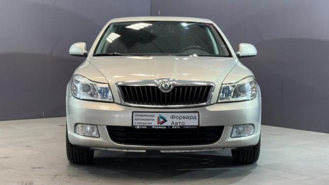 Skoda Octavia II (A5) Рестайлинг с пробегом 2012 года, цена 951 000 рублей, 186255 км, лифтбек, Автокод Объявления