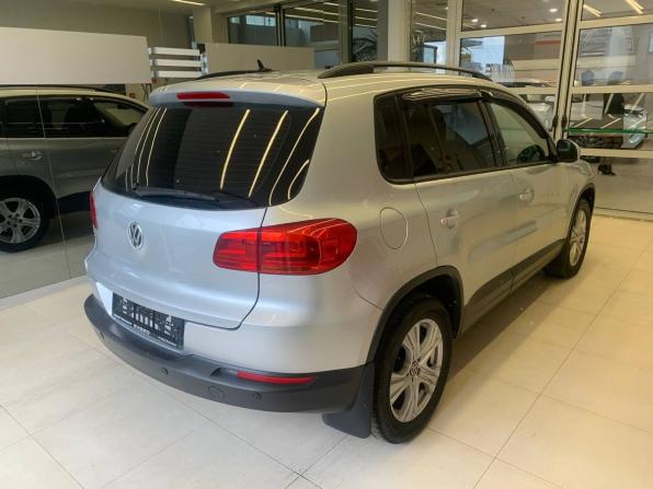 Volkswagen Tiguan I Рестайлинг с пробегом 2012 года, цена 1 265 500 рублей, 221979 км, внедорожник, Автокод Объявления