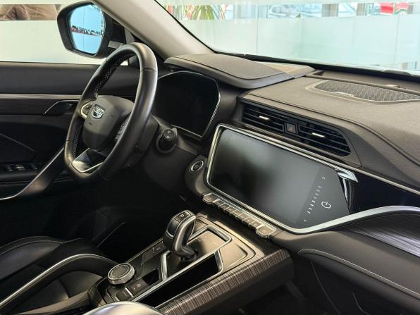 Geely Atlas Pro с пробегом 2024 года, цена 2 337 000 рублей, 35371 км, внедорожник, Автокод Объявления