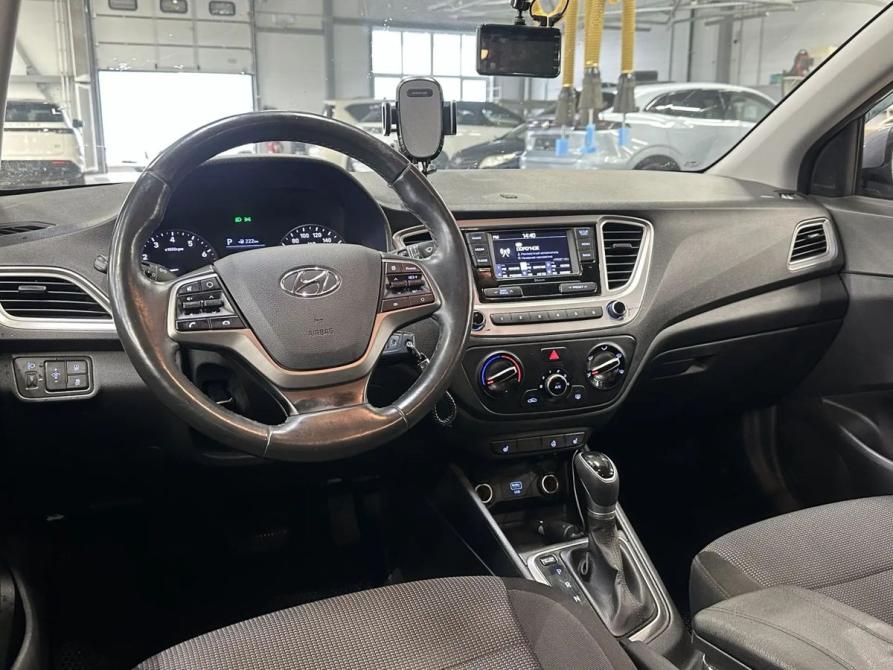 Hyundai Solaris II Санкт-Петербург  - изображение 3