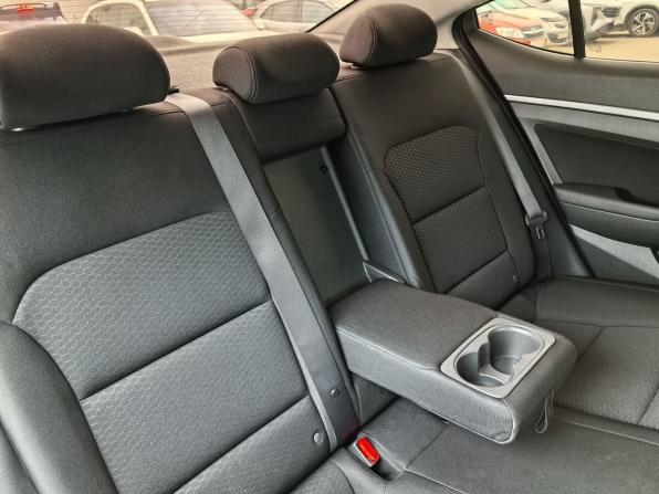 Hyundai Elantra VI (AD) Рестайлинг с пробегом 2018 года, цена 1 370 000 рублей, 115144 км, седан, Автокод Объявления
