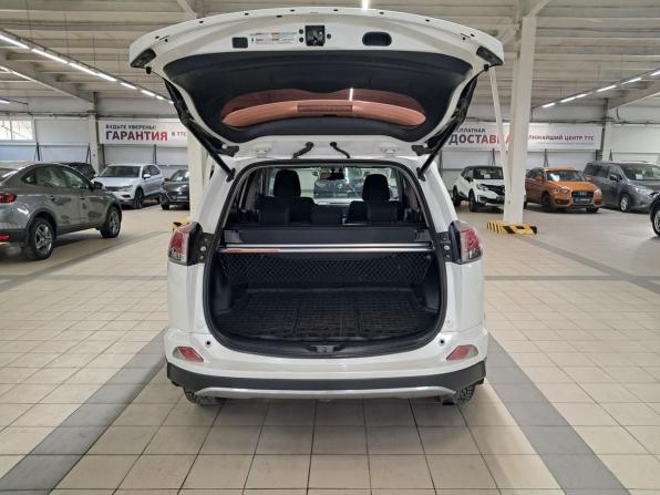 Toyota RAV4 IV (XA40) Рестайлинг с пробегом 2017 года, цена 1 875 000 рублей, 185365 км, внедорожник, Автокод Объявления