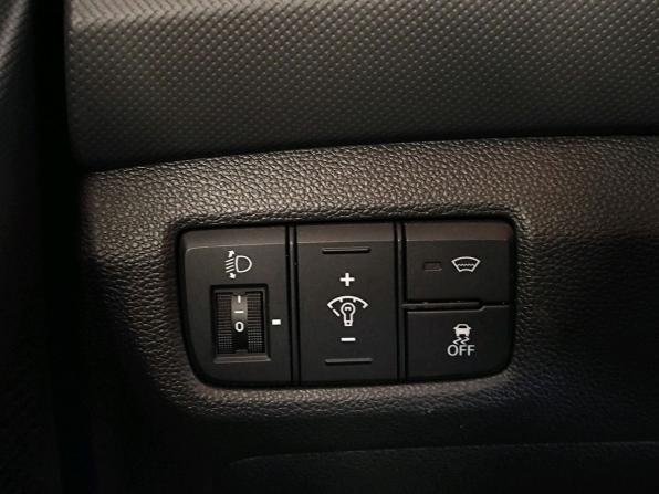 Hyundai Creta I Рестайлинг с пробегом 2021 года, цена 1 829 000 рублей, 92653 км, внедорожник, Автокод Объявления