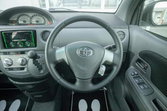 Toyota Sienta I Рестайлинг 2 с пробегом 2015 года, цена 848 000 рублей, 239000 км, компактвэн, Автокод Объявления