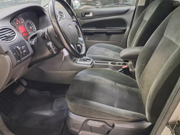 Ford Focus II с пробегом 2007 года, цена 345 000 рублей, 243940 км, хэтчбек, Автокод Объявления