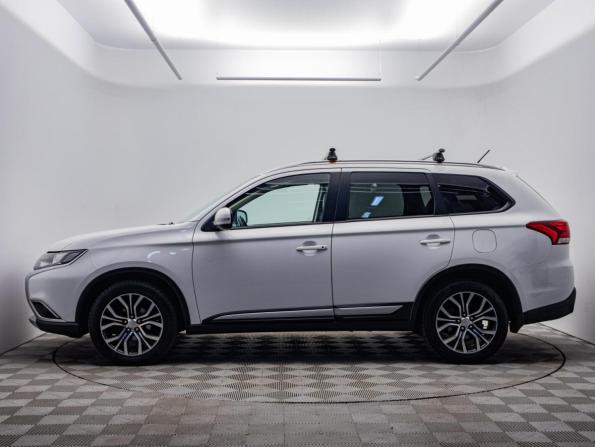 Mitsubishi Outlander III Рестайлинг 2 с пробегом 2015 года, цена 1 289 000 рублей, 288601 км, внедорожник, Автокод Объявления