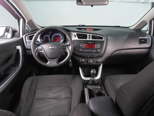Kia Ceed II с пробегом 2014 года, цена 1 319 000 рублей, 107680 км, универсал, Автокод Объявления