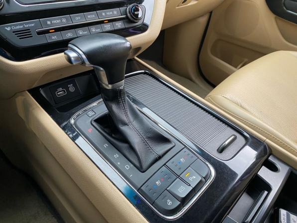 Kia Carnival III с пробегом 2017 года, цена 2 359 000 рублей, 126164 км, минивэн, Автокод Объявления