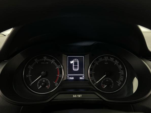 Skoda Octavia III (A7) Рестайлинг с пробегом 2018 года, цена 1 599 000 рублей, 117000 км, лифтбек, Автокод Объявления