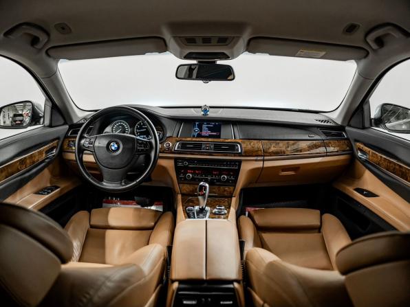 BMW 7 серии V (F01/F02/F04) Рестайлинг с пробегом 2012 года, цена 1 680 000 рублей, 161125 км, седан, Автокод Объявления