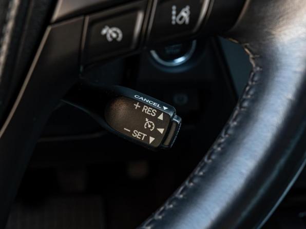 Toyota Avensis III Рестайлинг 2 с пробегом 2015 года, цена 1 595 000 рублей, 141080 км, седан, Автокод Объявления