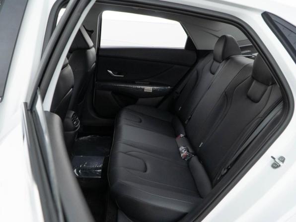 Hyundai Elantra VII (CN7) Рестайлинг с пробегом 2026 года, цена 2 797 077 рублей, 13 км, седан, Автокод Объявления