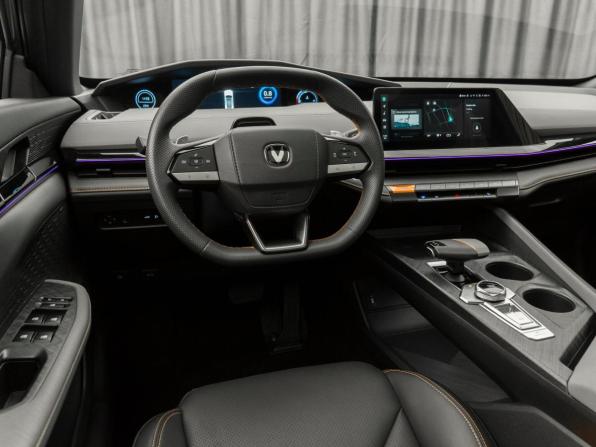 Changan UNI-V I с пробегом 2023 года, цена 2 280 000 рублей, 47000 км, лифтбек, Автокод Объявления