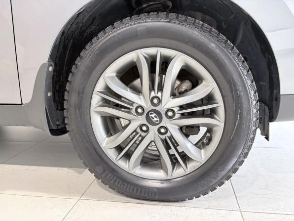 Hyundai ix35 I Рестайлинг с пробегом 2014 года, цена 1 047 000 рублей, 240878 км, внедорожник, Автокод Объявления