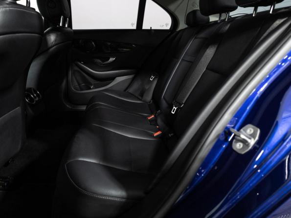 Mercedes-Benz C-Класс IV (W205) Рестайлинг с пробегом 2019 года, цена 2 699 700 рублей, 167632 км, седан, Автокод Объявления