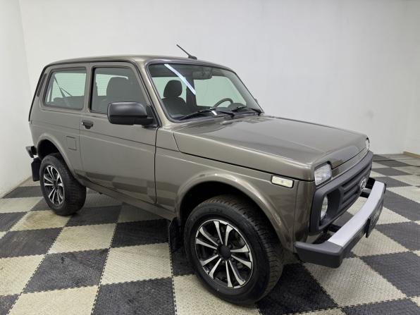 Lada (ВАЗ) Niva Legend с пробегом 2025 года, цена 950 000 рублей, 13500 км, внедорожник, Автокод Объявления