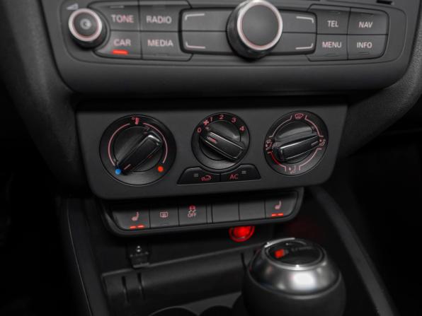 Audi A1 I (8X) с пробегом 2012 года, цена 990 000 рублей, 131268 км, хэтчбек, Автокод Объявления