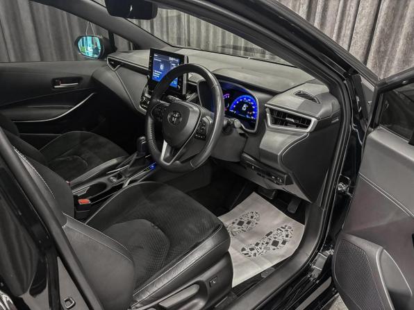 Toyota Corolla XII (E210) с пробегом 2020 года, цена 1 699 000 рублей, 27000 км, хэтчбек, Автокод Объявления