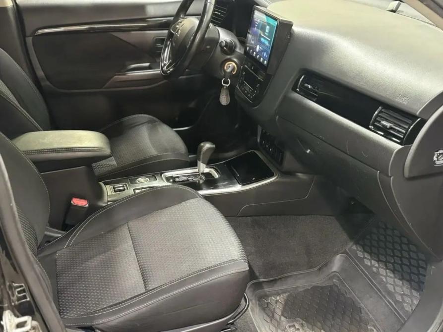 Mitsubishi Outlander III Рестайлинг 3 Саратов  - изображение 8
