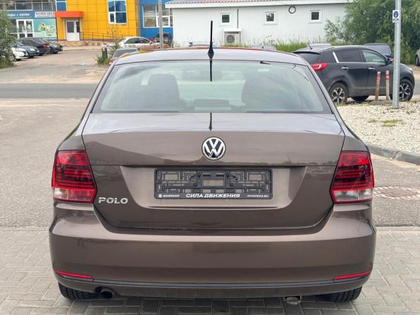 Volkswagen Polo V Рестайлинг с пробегом 2016 года, цена 950 000 рублей, 134170 км, седан, Автокод Объявления