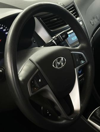 Hyundai Solaris I Рестайлинг с пробегом 2015 года, цена 825 000 рублей, 142673 км, седан, Автокод Объявления