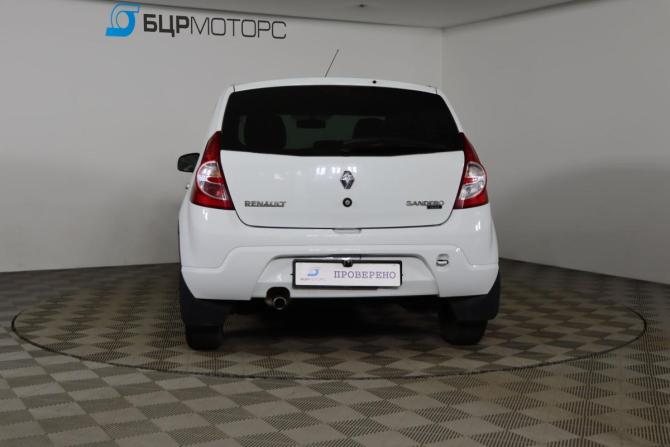 Renault Sandero I с пробегом 2013 года, цена 949 990 рублей, 26697 км, хэтчбек, Автокод Объявления