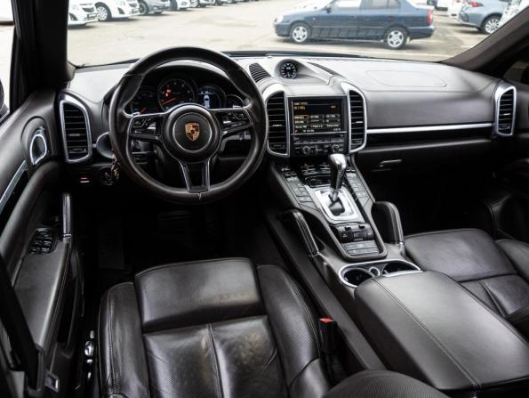 Porsche Cayenne II Рестайлинг (958) с пробегом 2015 года, цена 3 700 000 рублей, 176565 км, внедорожник, Автокод Объявления