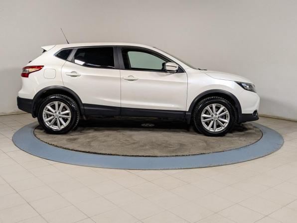 Nissan Qashqai II с пробегом 2016 года, цена 1 573 900 рублей, 206000 км, внедорожник, Автокод Объявления