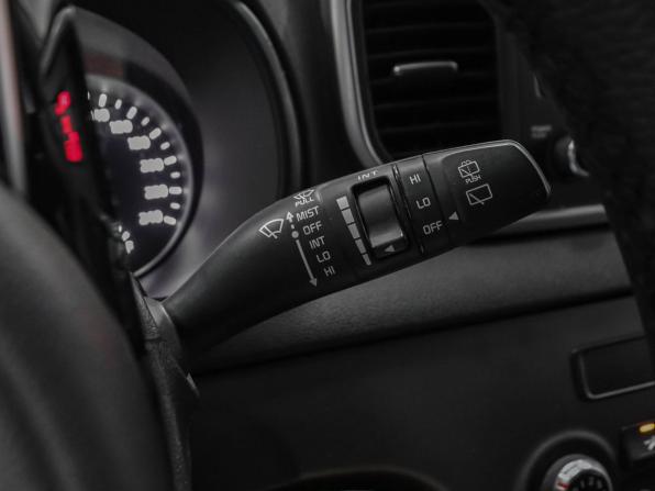 Kia Sportage IV Рестайлинг с пробегом 2018 года, цена 2 399 000 рублей, 102038 км, внедорожник, Автокод Объявления