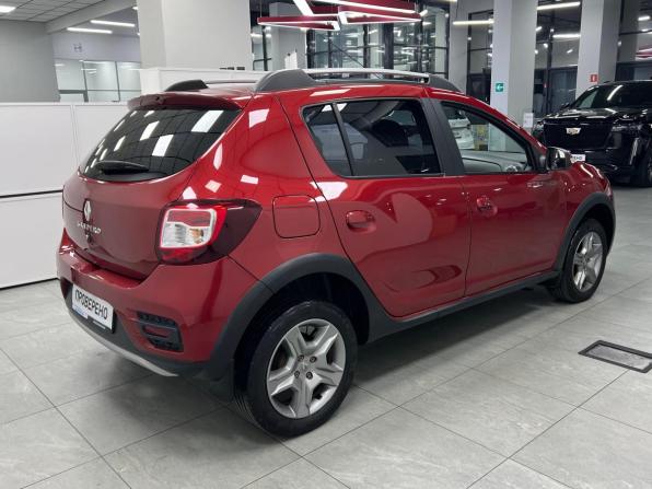 Renault Sandero II Рестайлинг с пробегом 2021 года, цена 1 240 000 рублей, 83000 км, хэтчбек, Автокод Объявления